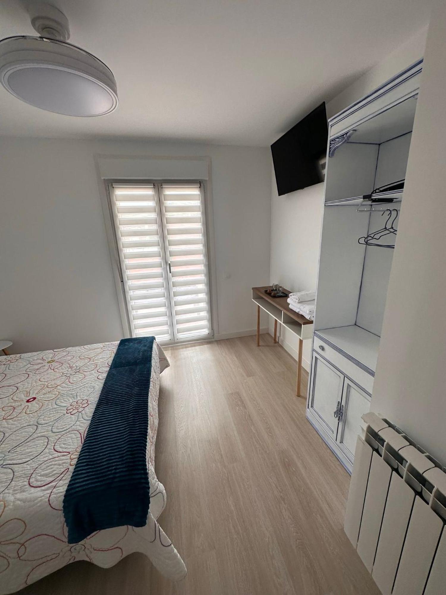 Hostal A La Sombra Del Laurel Navarrete Luaran gambar